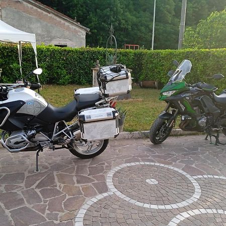 B&B A Casa Di Piero 圣马西莫 外观 照片