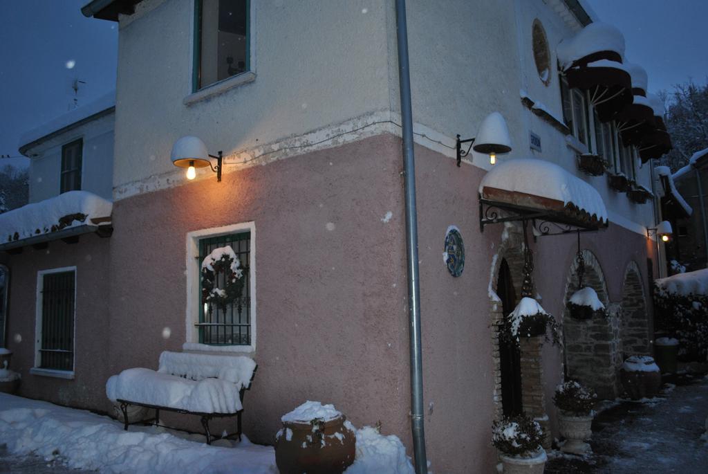 B&B A Casa Di Piero 圣马西莫 外观 照片